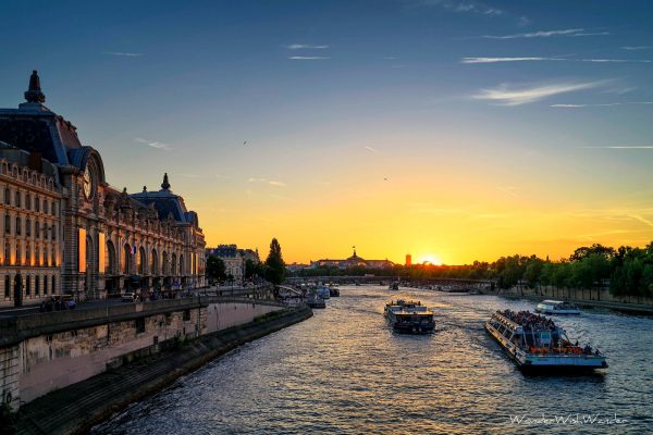Seine Nehri ve Bot Gezisi, Paris, Fransa